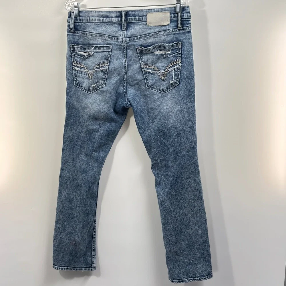 BKE Jake Straight Jeans Men 32x30 Medium Wash Distressed Ripped Stretch